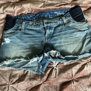 Gap Maternity Shorts 25